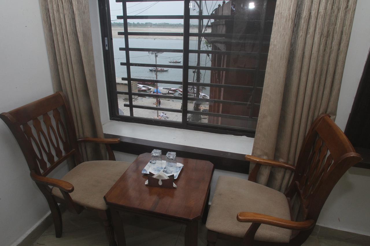 Alakhnanda Guest House Váránaszi Kültér fotó