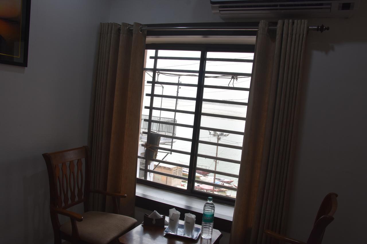 Alakhnanda Guest House Váránaszi Kültér fotó